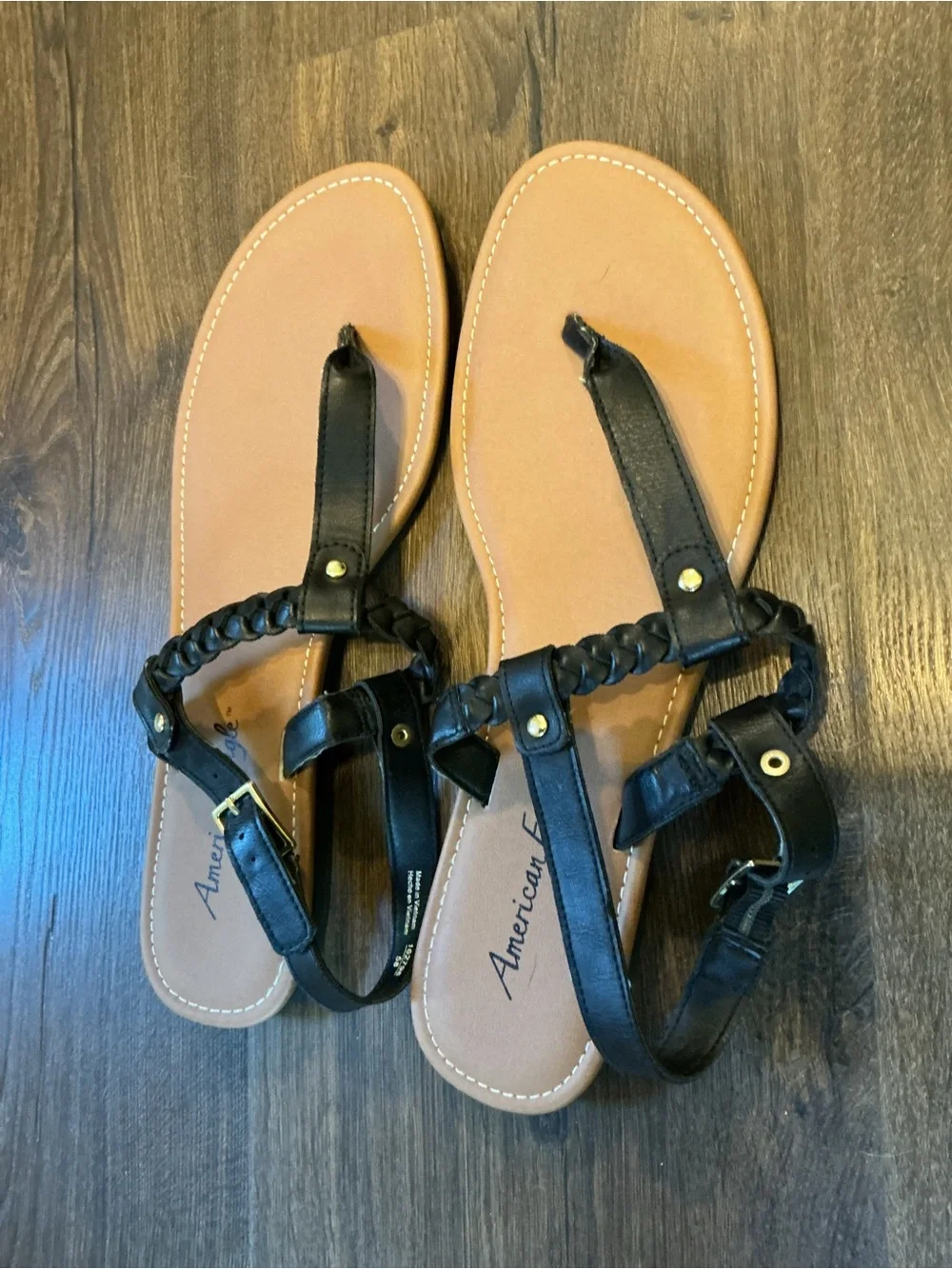 American Eagle Black Braided T-Strap Flat Sandals Women’s Size 9.5